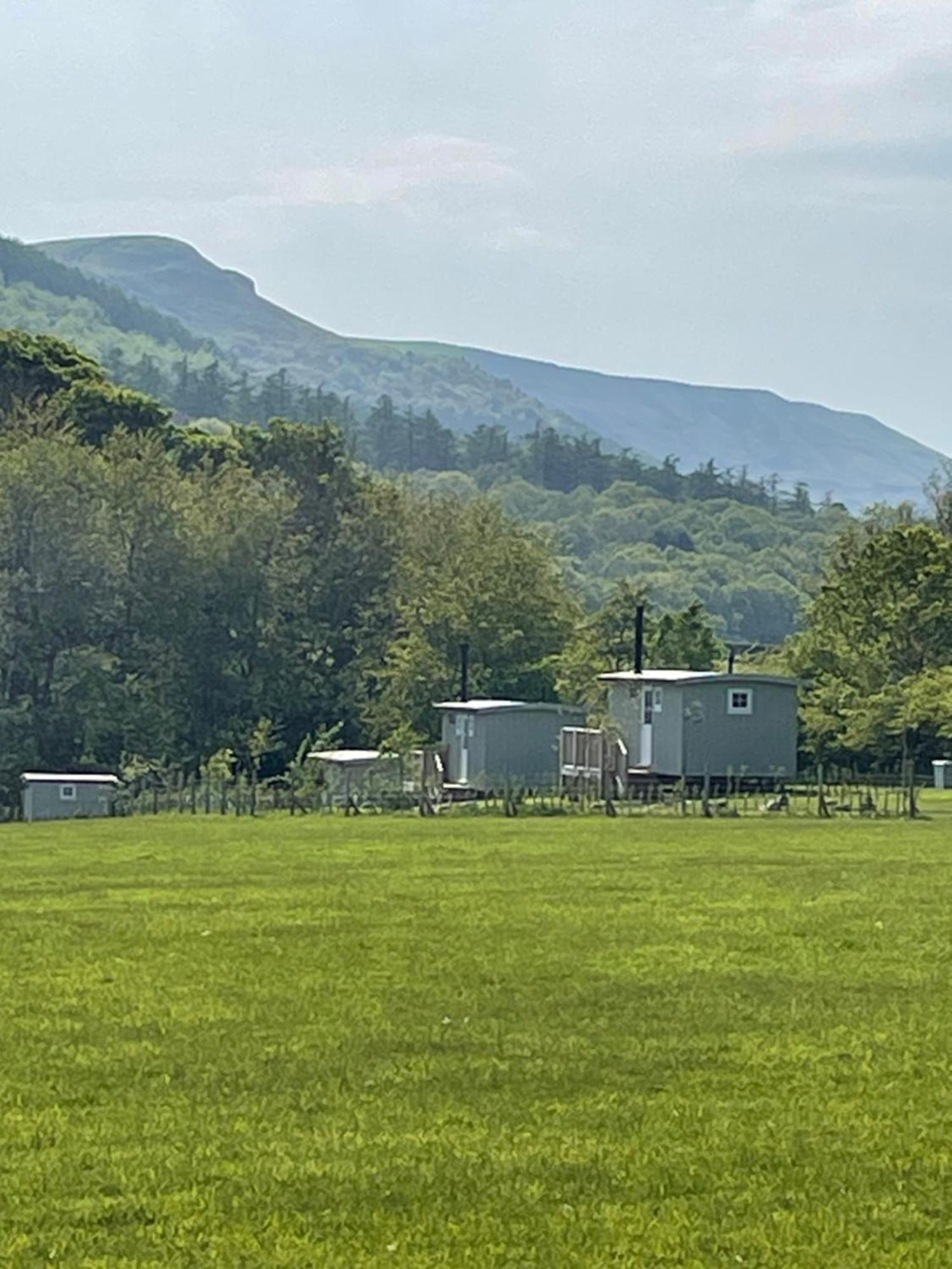 Rosemary Shepherds Hut, Clay Bank Huts Ingleby Greenhow Exterior photo